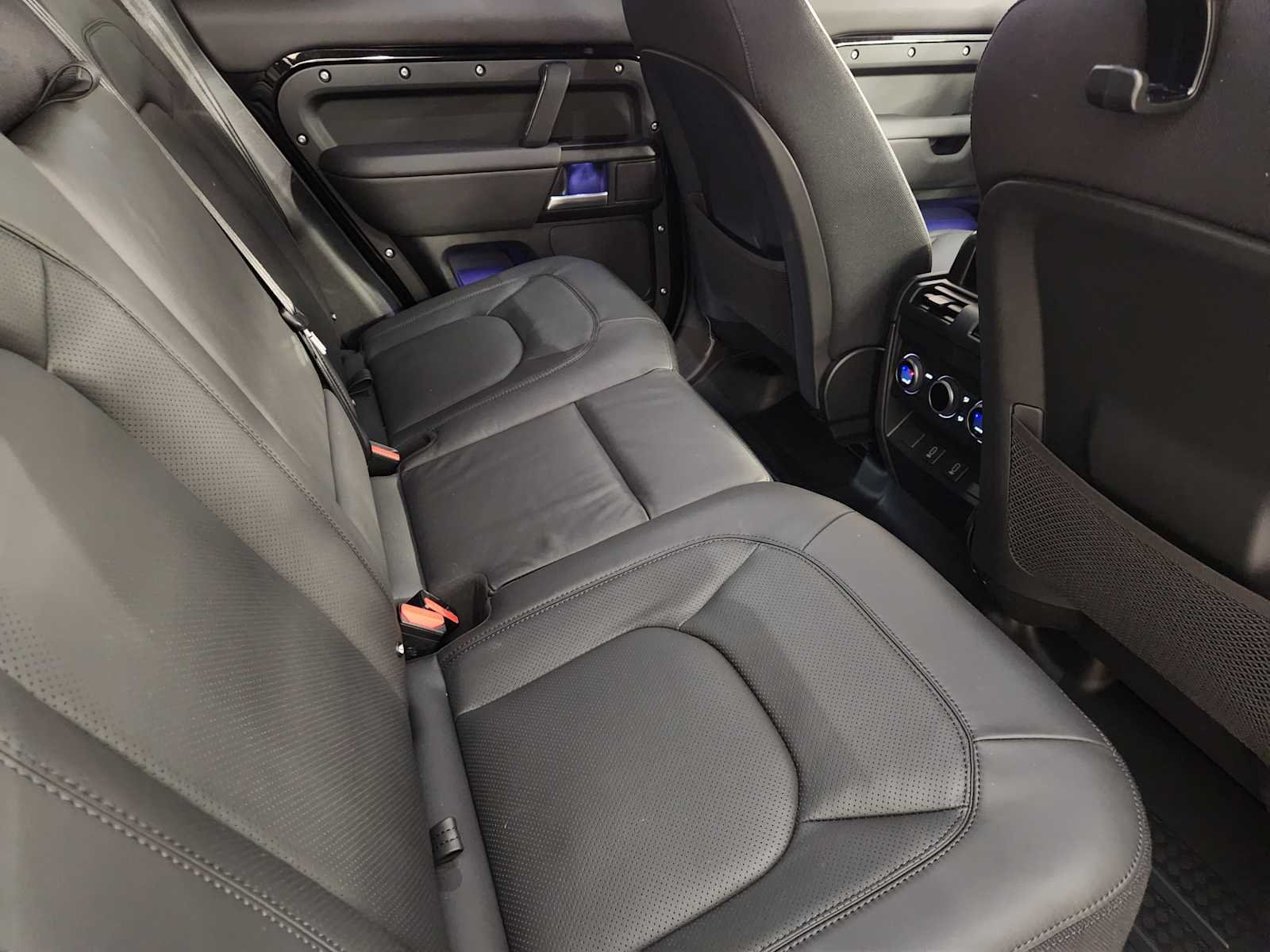 2026 Land Rover Defender V8 - Photo 32