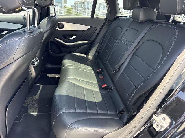 Used 2022 Black Mercedes-Benz GLC 300 image 23