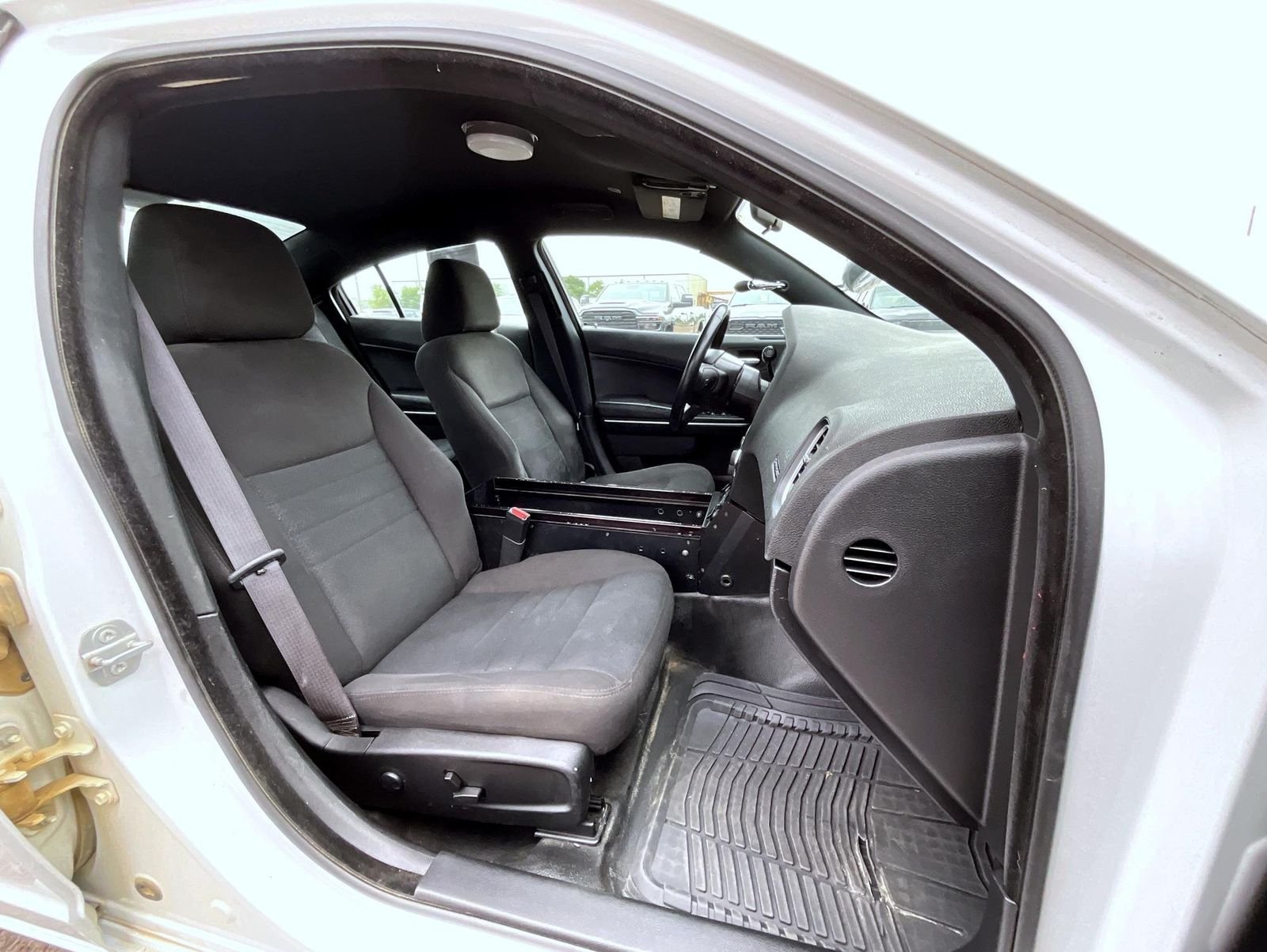 Used 2022 White Dodge Police image 16