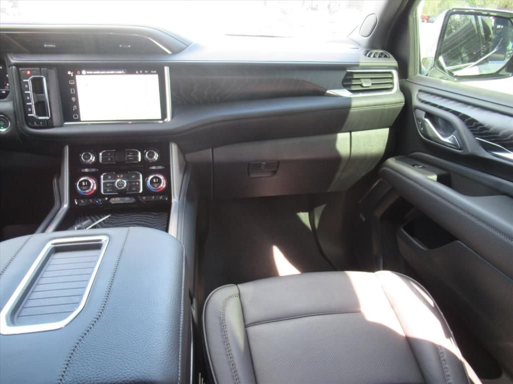 2024 GMC Yukon Denali - Photo 14