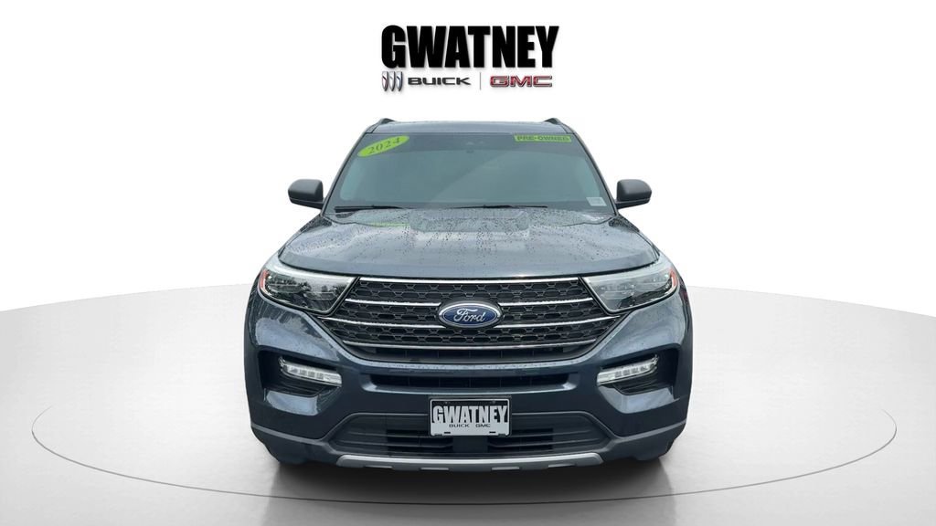 2024 Ford Explorer XLT 4WD's photo
