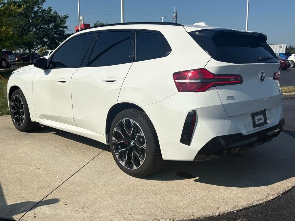 Used 2025 Alpine White BMW M50 xDrive image 5
