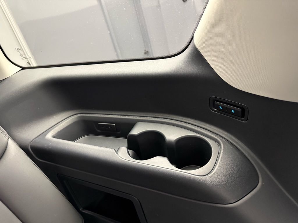 New 2026 Star White Metallic Tri-Coat Ford Active image 45