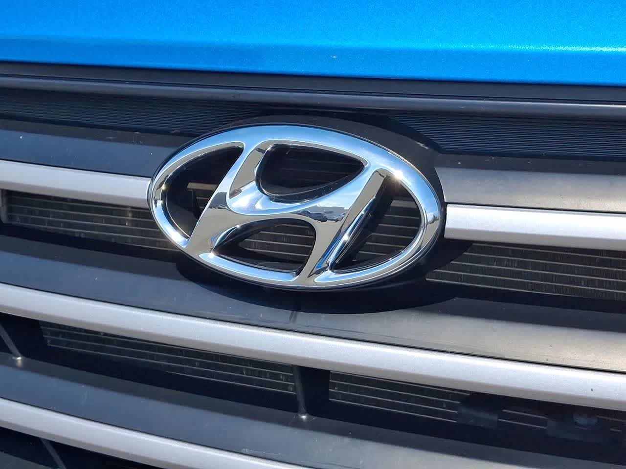 Used 2018 Caribbean Blue Hyundai SEL Plus image 28