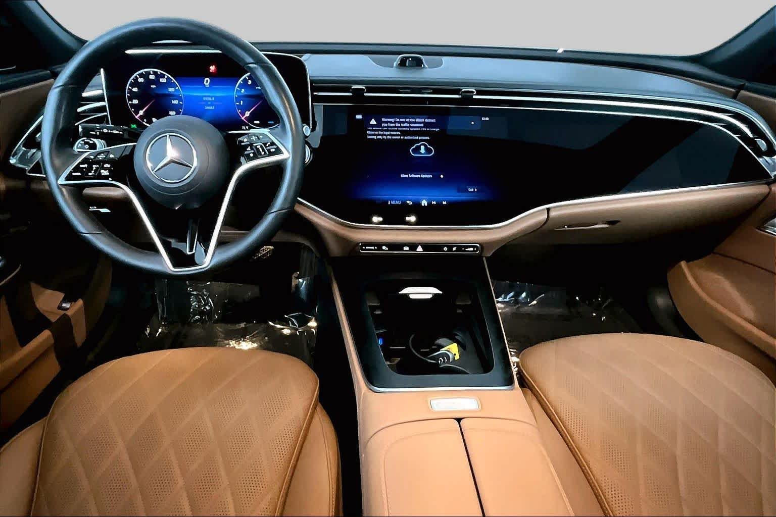 Certified Used 2024 MANUFAKTUR Moonlight White Metallic Mercedes-Benz E 450 image 16