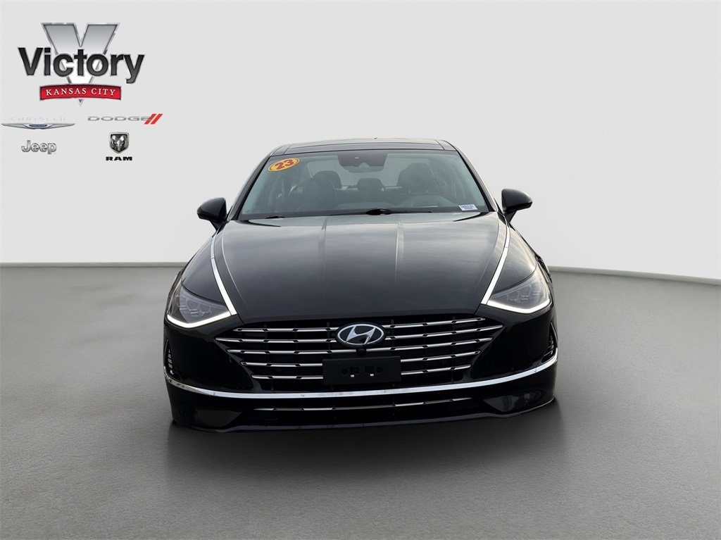 Used 2023 Hyundai Sonata Hybrid Limited with VIN KMHL54JJ4PA062191 for sale in Kansas City