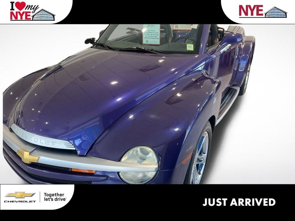 2004 Chevrolet SSR LS's photo