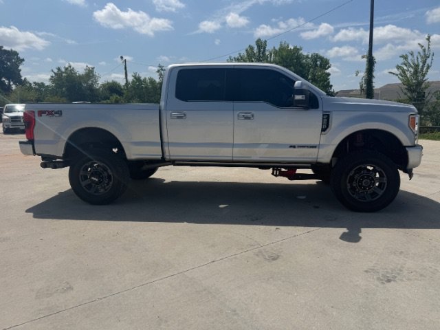 Used 2017 Silver Ford Platinum image 6
