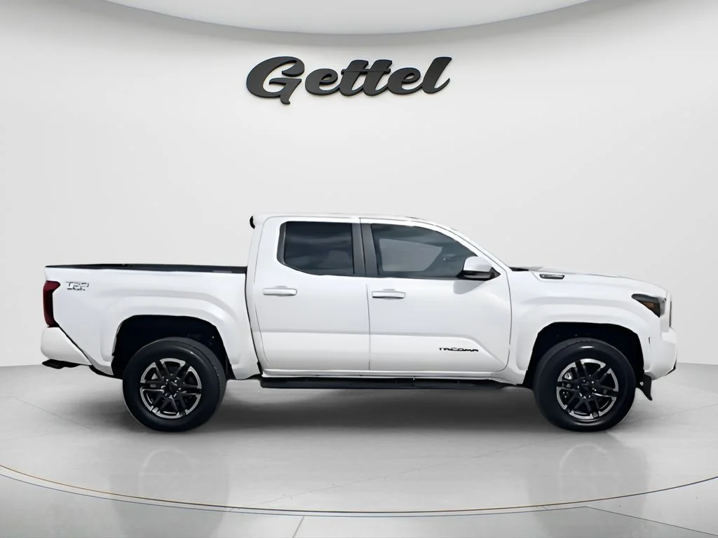 2025 Toyota Tacoma TRD Sport - Photo 9