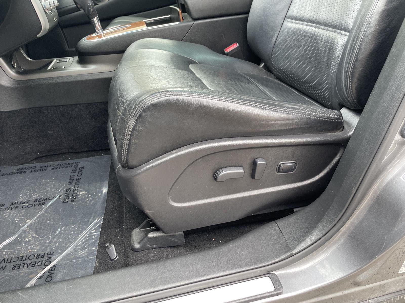 Used 2013 Gun Metallic Nissan LE image 26