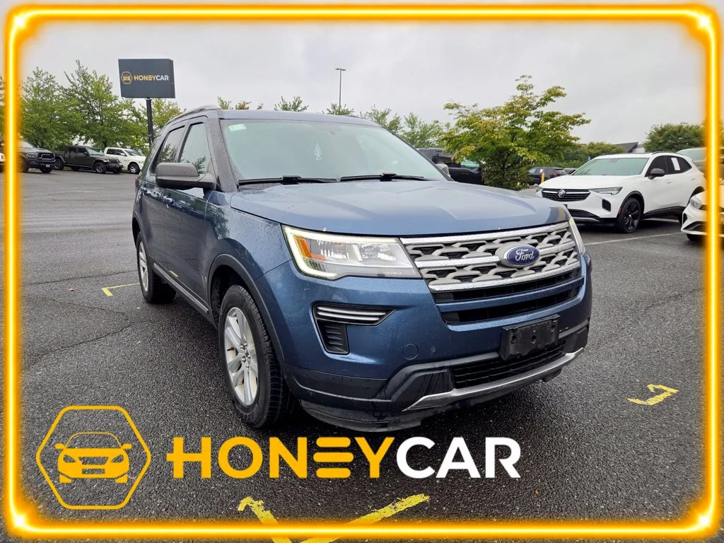 Used 2018 Blue Ford XLT image 1