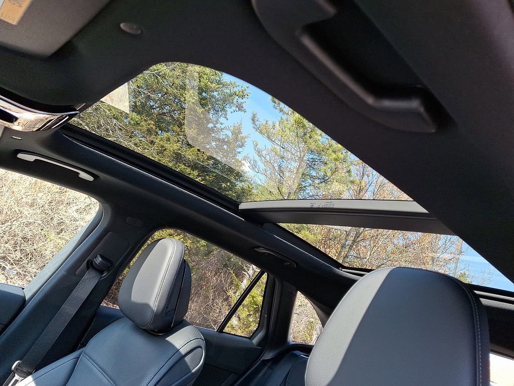 New 2026 Black Mercedes-Benz GLC 300 image 26