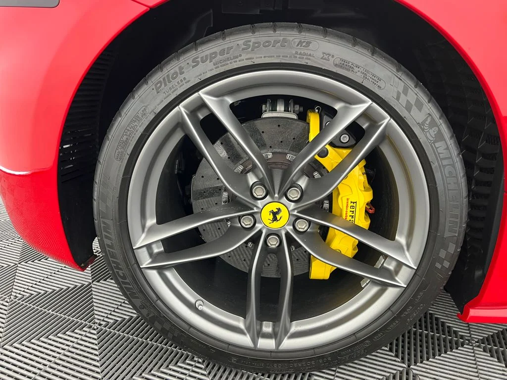 Used 2019 Red Ferrari Base image 23