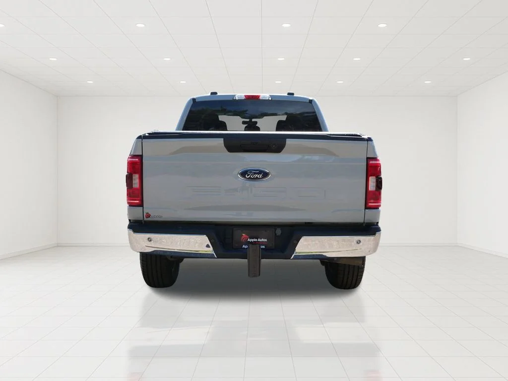 Used 2023 White Ford XLT image 5