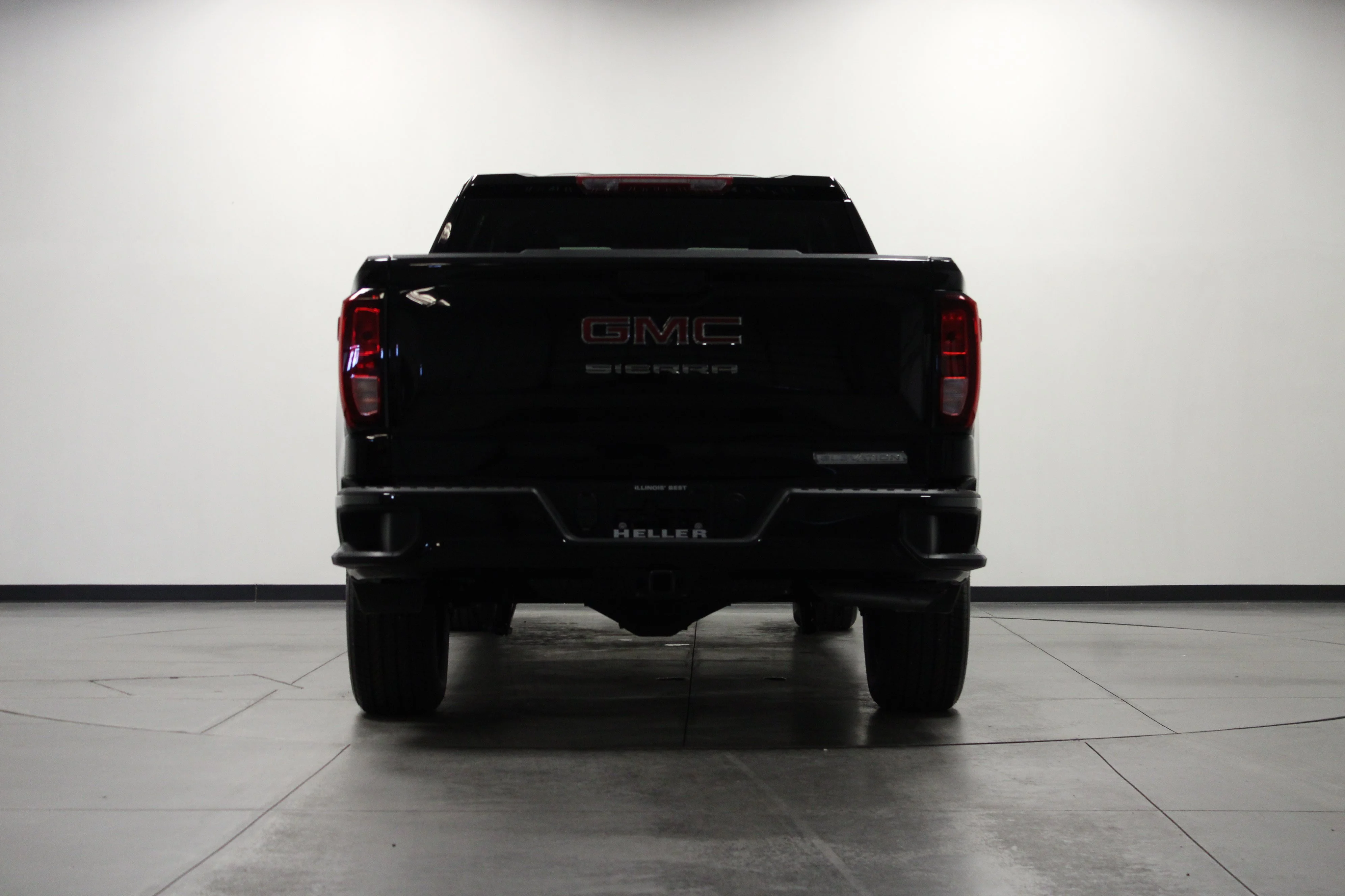 New 2026 Onyx Black GMC Elevation image 5