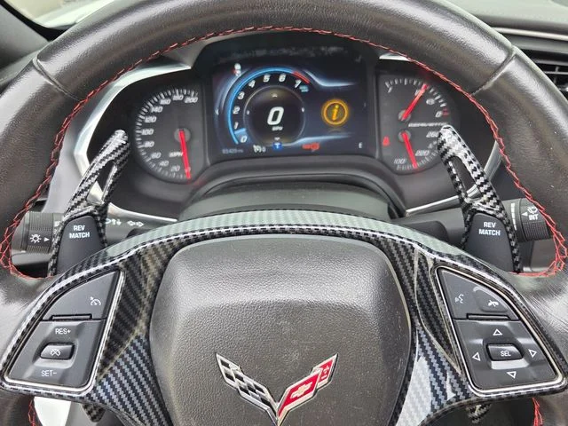 Used 2015 White Chevrolet Stingray image 22