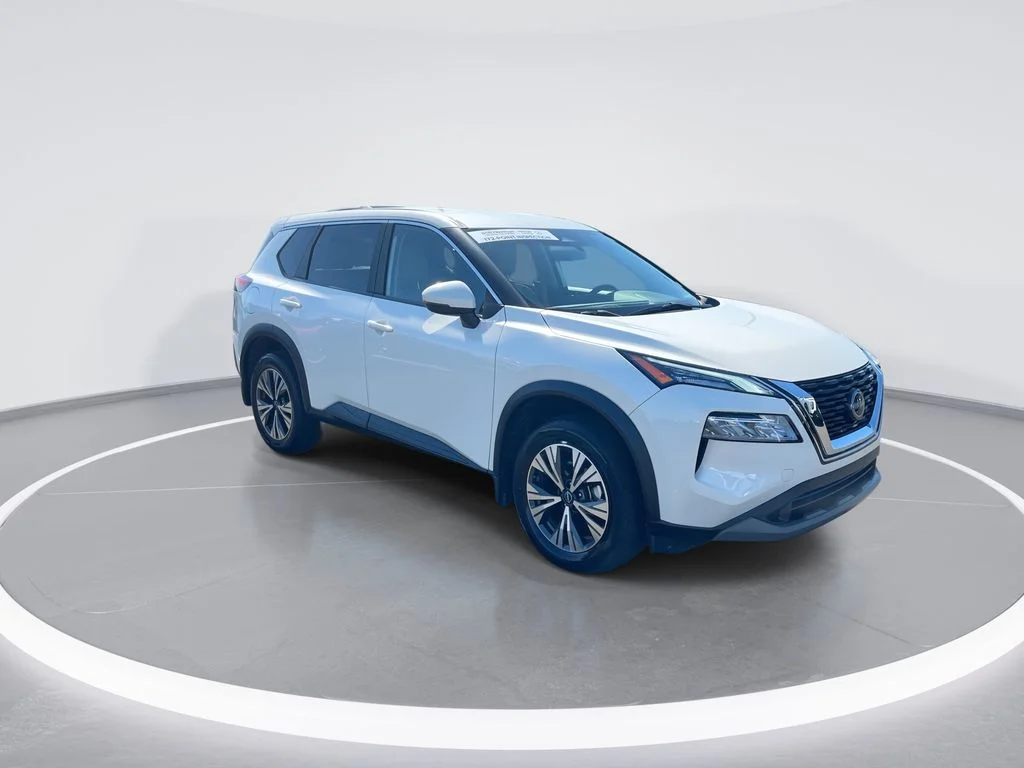 Used 2023 White Nissan SV image 2