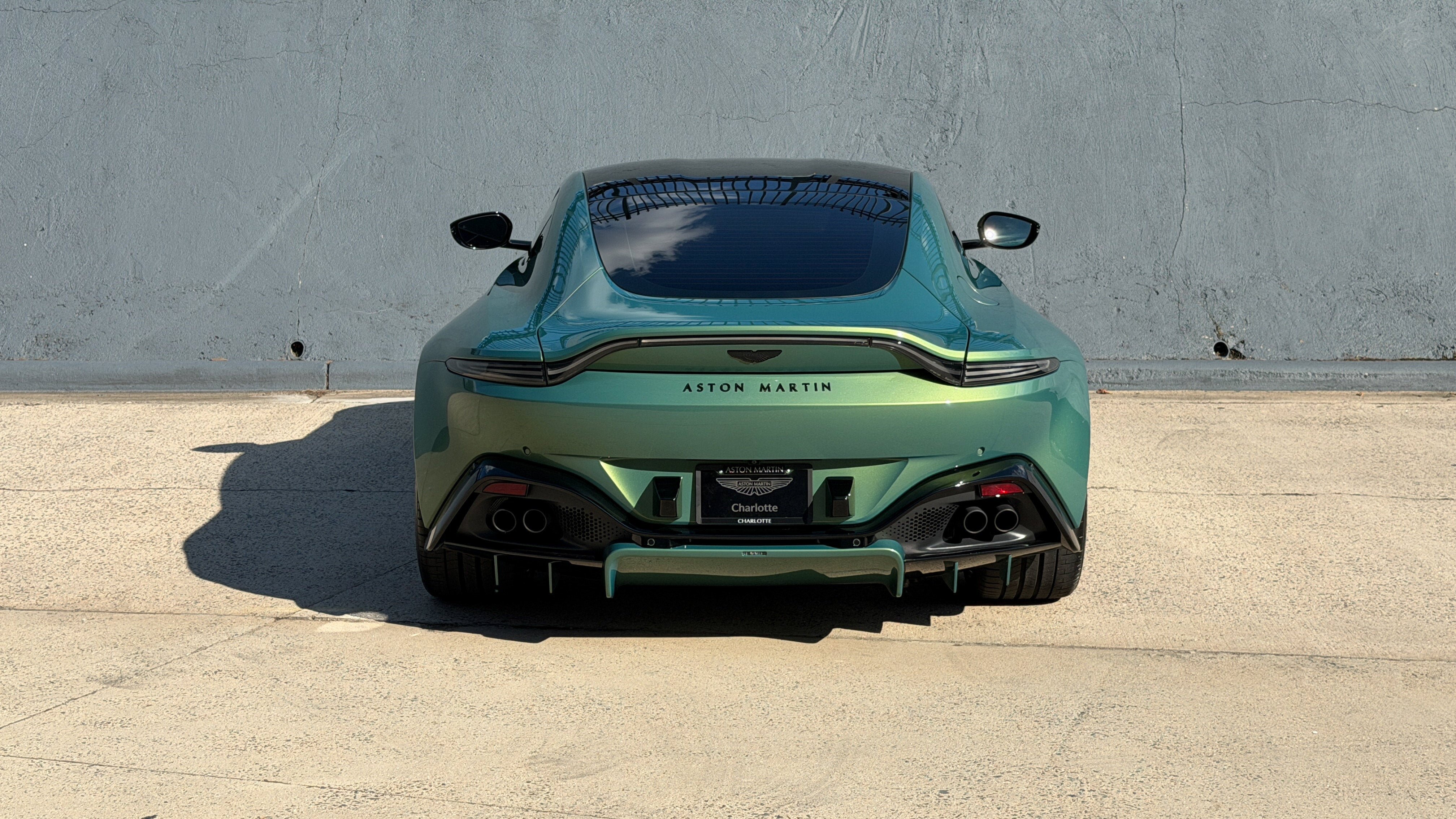 Used 2023 Iridescent Emerald Aston Martin coupe image 15
