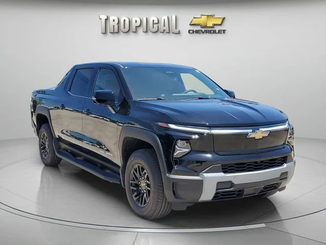 New 2026 Black Chevrolet LT - Extended Range image 7