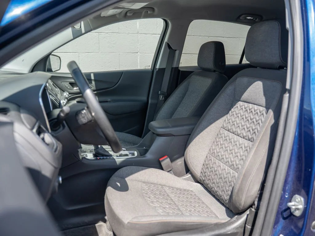 Used 2023 Blue Chevrolet LT image 5