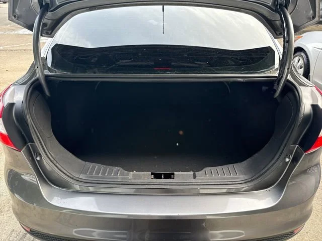Used 2014 Sterling Gray Metallic Ford SE image 12