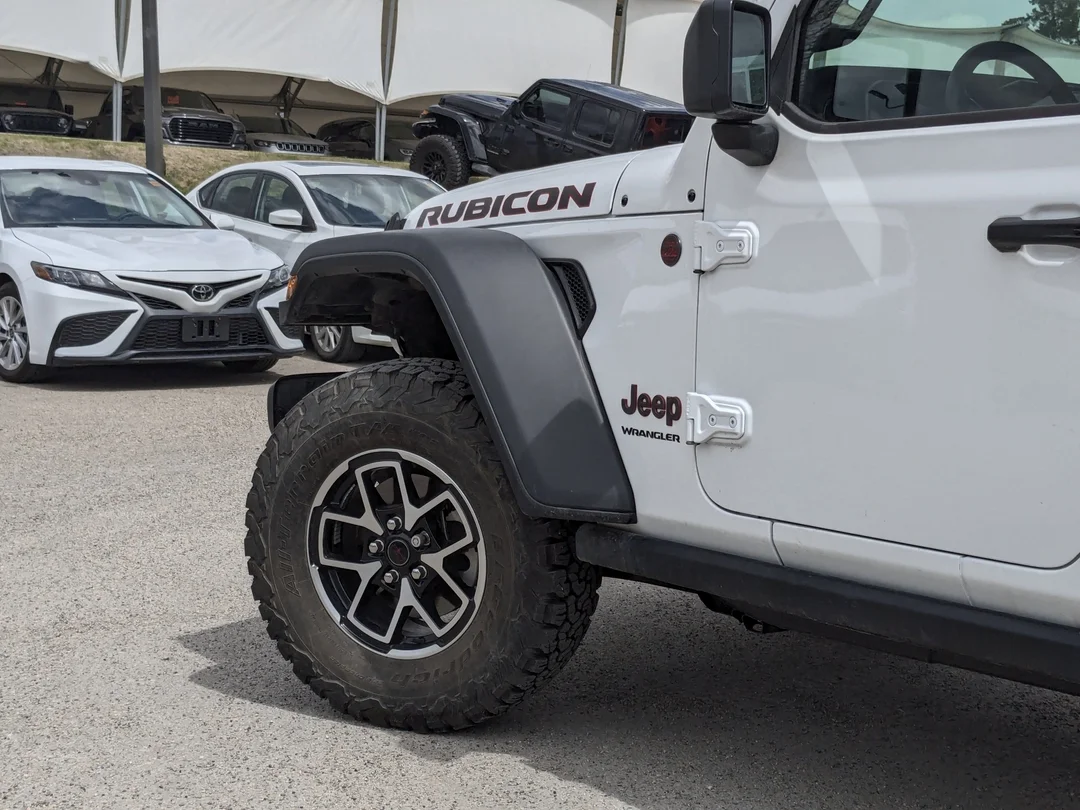 Certified Used 2024 White Jeep Rubicon - - Tech Grp - Safety Grp - Alpine Audio - Blind Spot & More! image 9