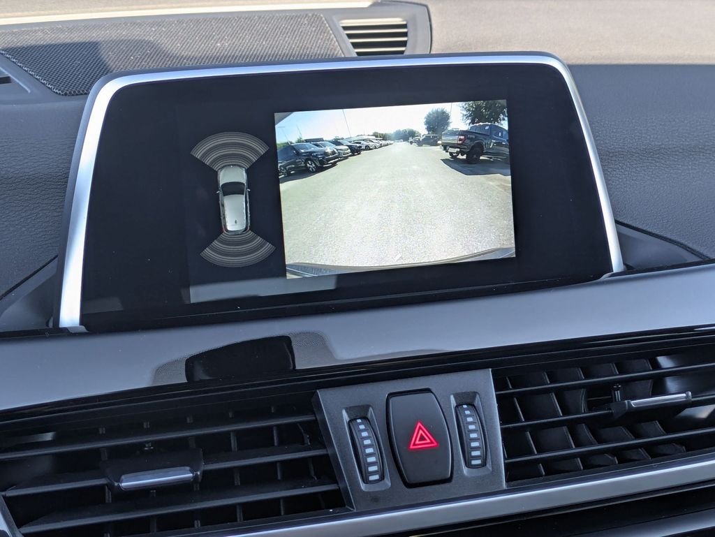 Used 2018 Gray BMW xDrive28i image 18