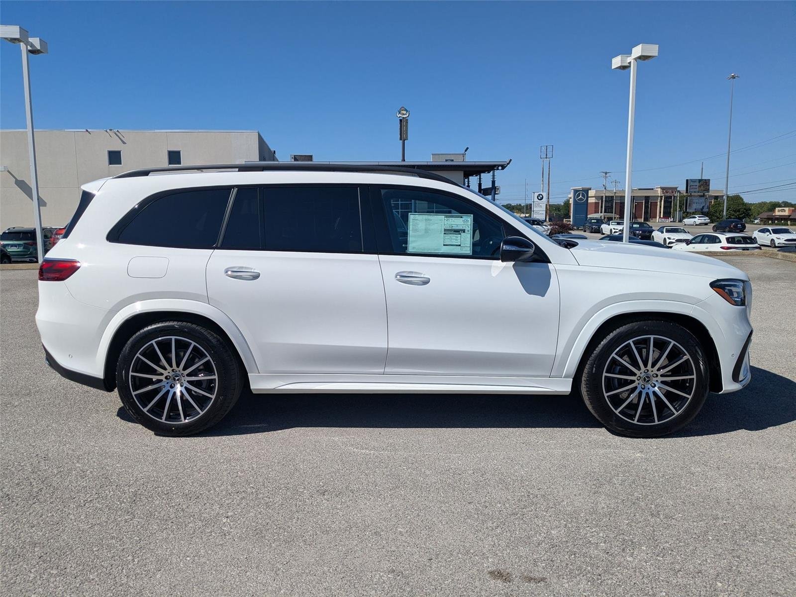 New 2026 Polar White Mercedes-Benz GLS 450 image 4