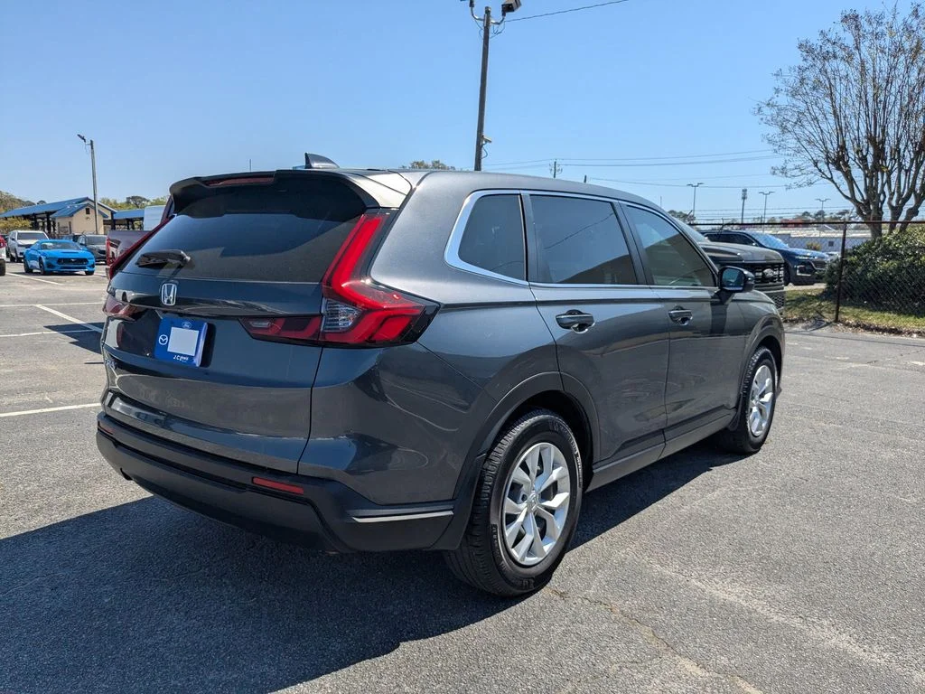 Used 2024  Honda LX image 4