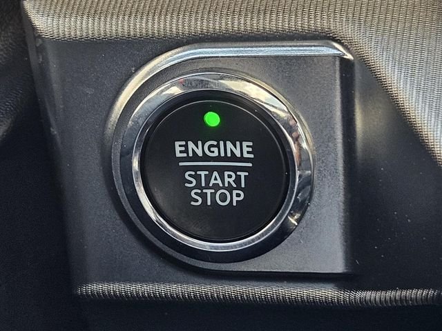 Used 2022 White Ford Raptor image 36