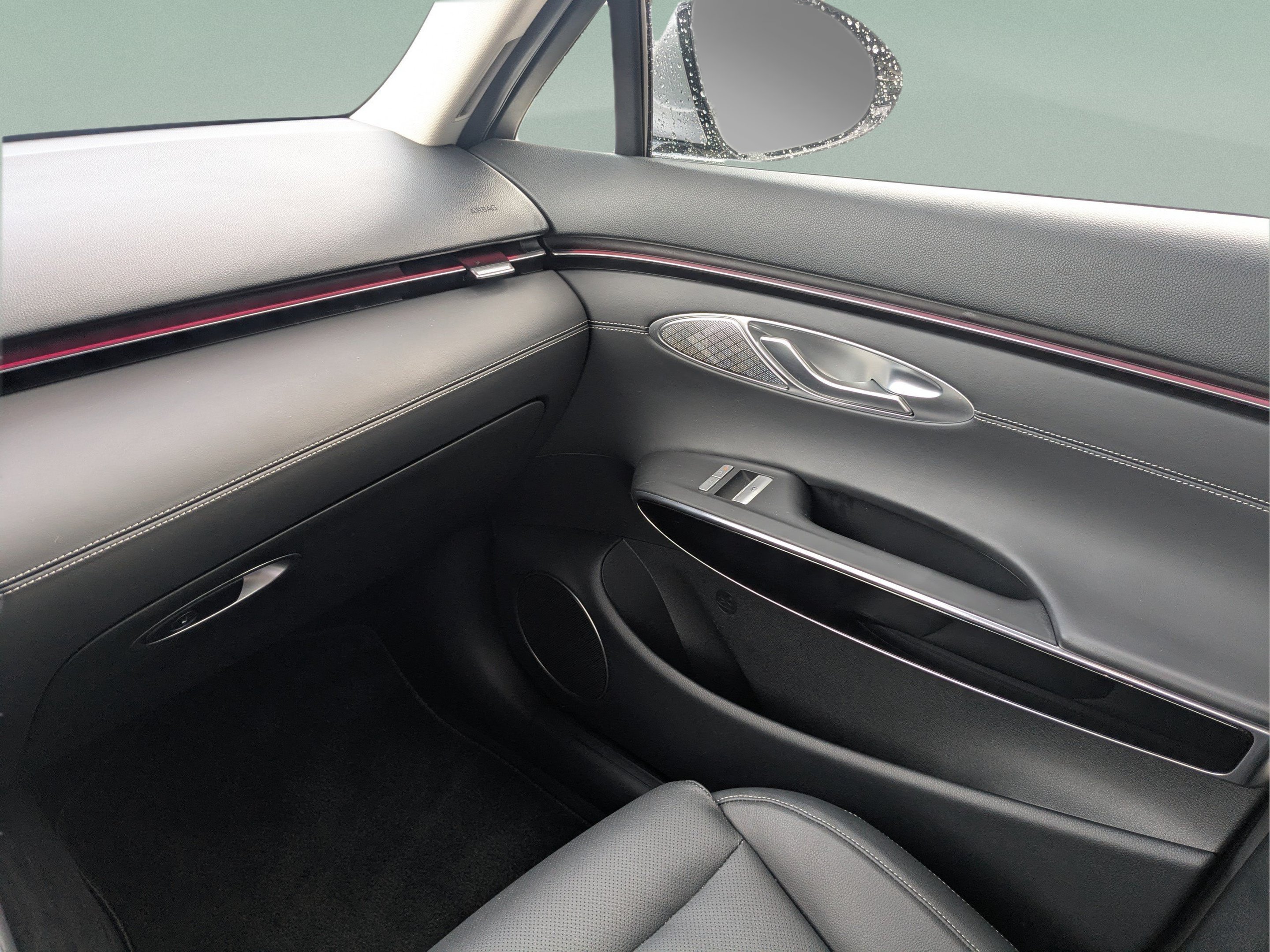 2026 GENESIS GV70 Standard - Photo 16