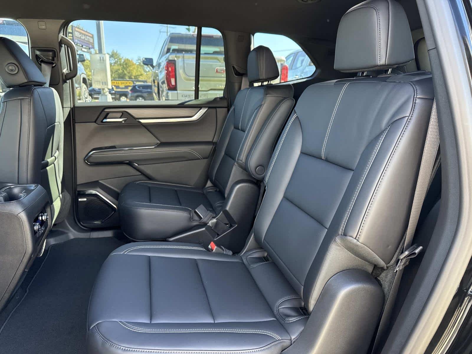 2026 GMC Acadia Elevation - Photo 9