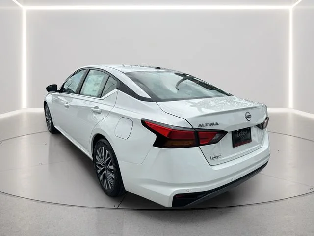 New 2026 Pearl White TriCoat Nissan SV image 4