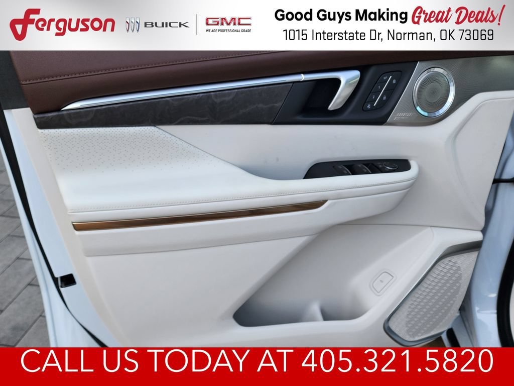 2026 Buick Enclave Avenir - Photo 13
