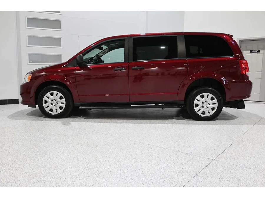 Used 2019 RED Dodge SE Handicap Mobility Van image 9