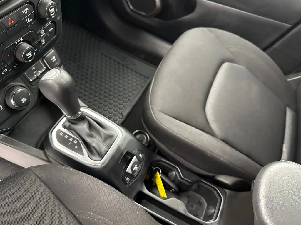 Used 2023 Black Jeep Latitude image 20