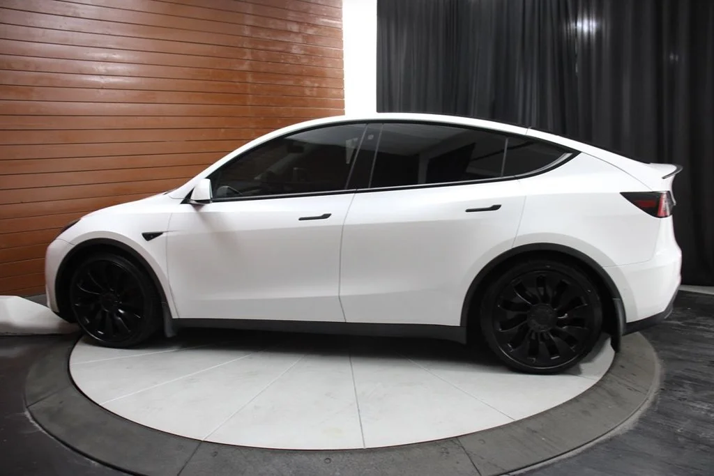 Used 2022 Pearl White Multi-Coat Tesla Performance image 5