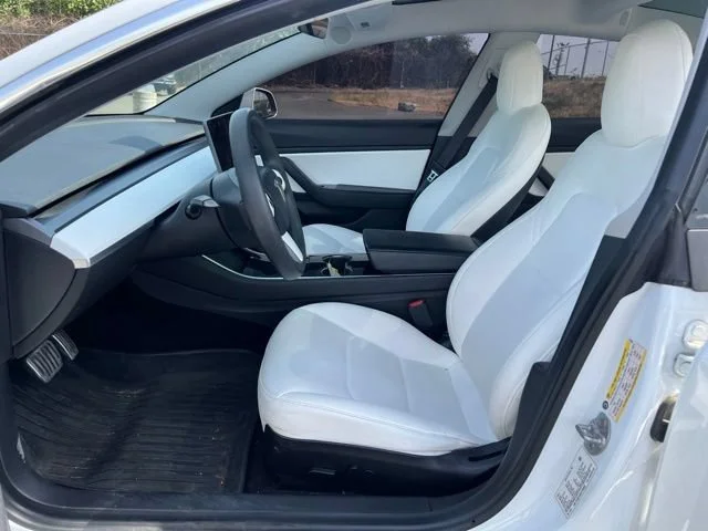 Used 2020 Pearl White Multi-Coat Tesla Standard Range image 12