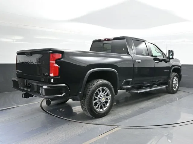 2026 Chevrolet Silverado 2500 HD LTZ - Photo 9