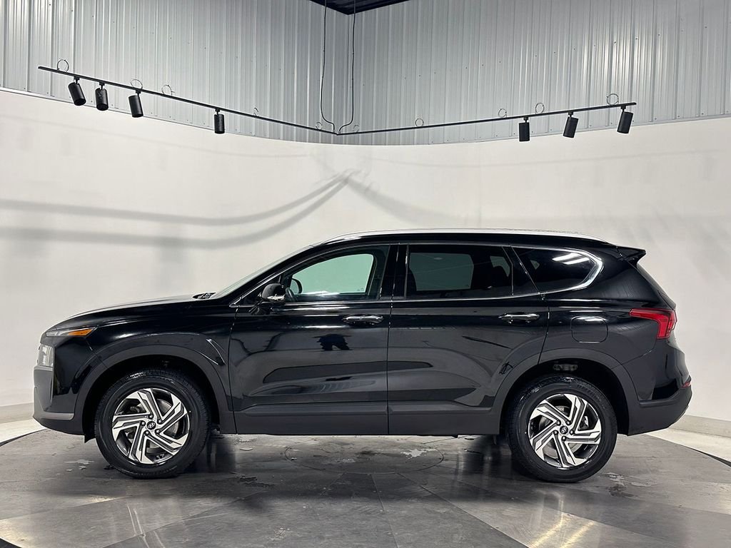 Used 2023 Black Hyundai SEL image 16