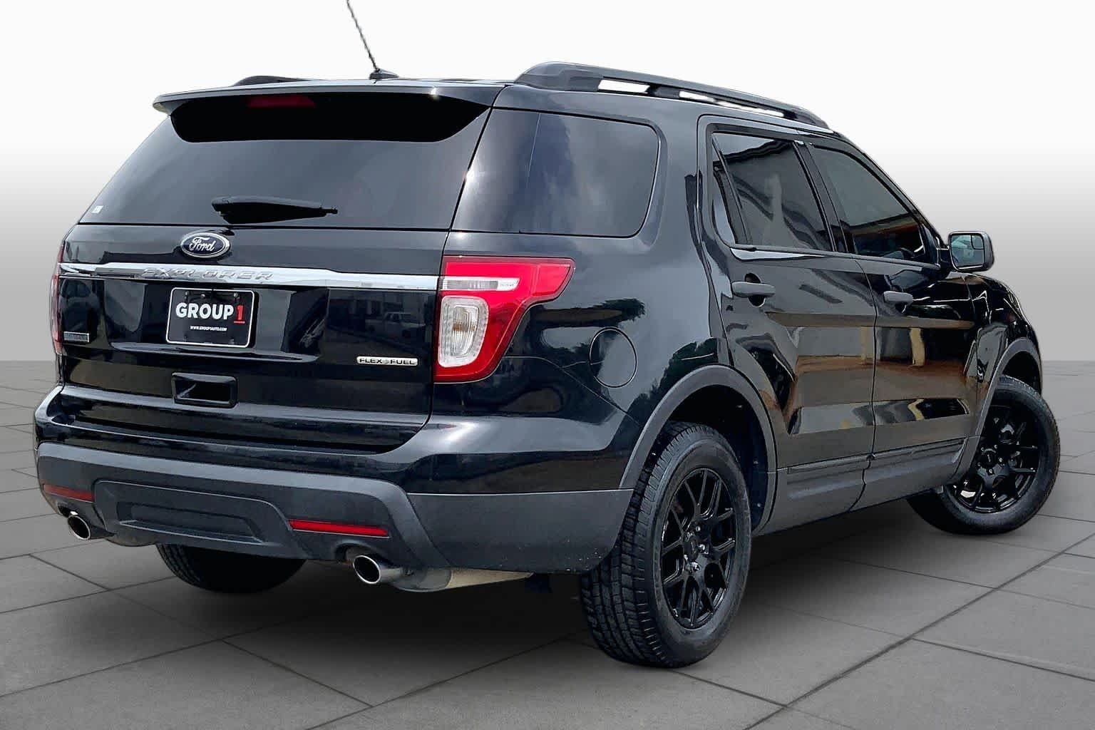 Used 2014 Tuxedo Black Metallic Ford Base image 13