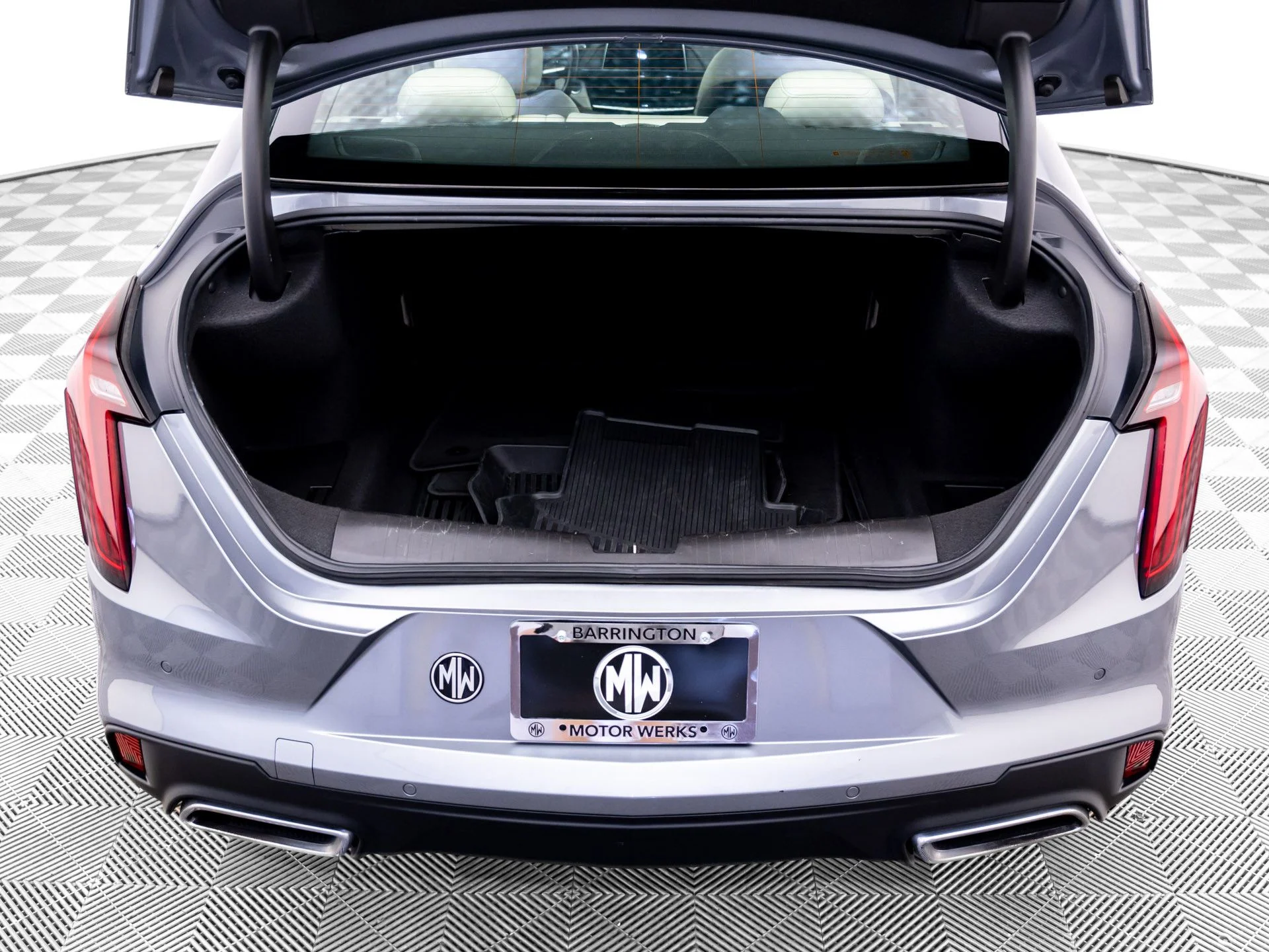 Used 2022 Gray Cadillac Premium Luxury image 33