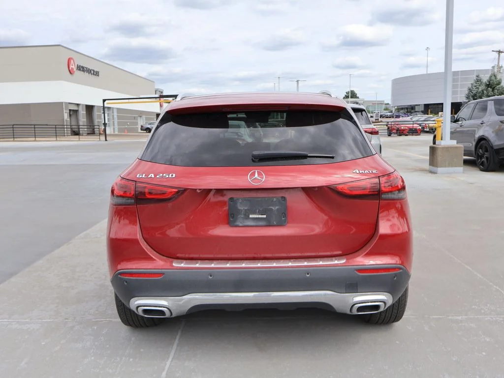 Used 2021 Patagonia Red Metallic Mercedes-Benz GLA 250 image 12