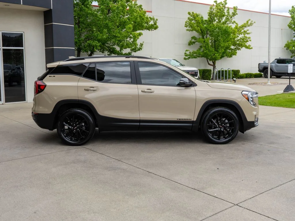 Used 2023 Beige GMC SLE image 8