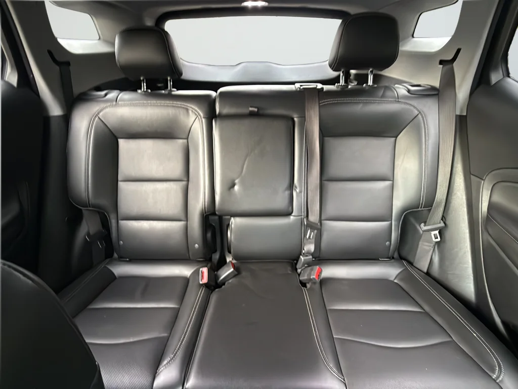 Used 2022 Blue GMC SLT image 21