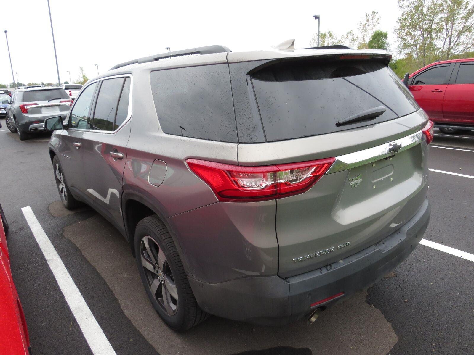 Used 2019 Pepperdust Metallic Chevrolet LT Leather image 12