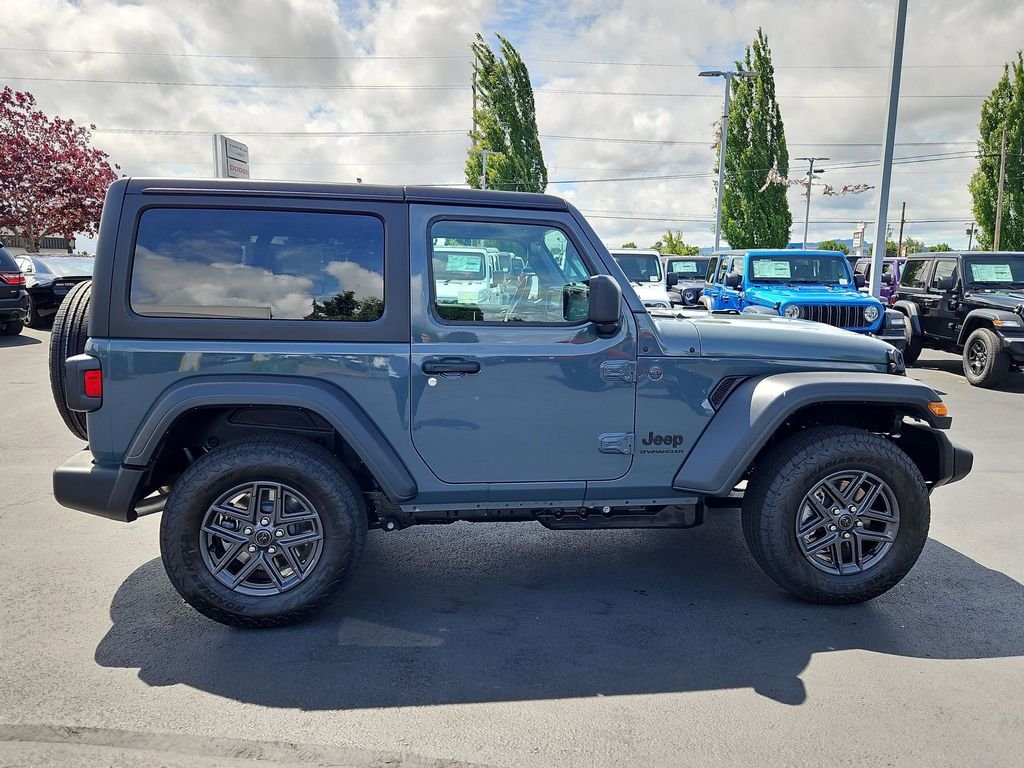 New 2026 Anvil Clear-Coat Exterior Paint Jeep Sport image 7