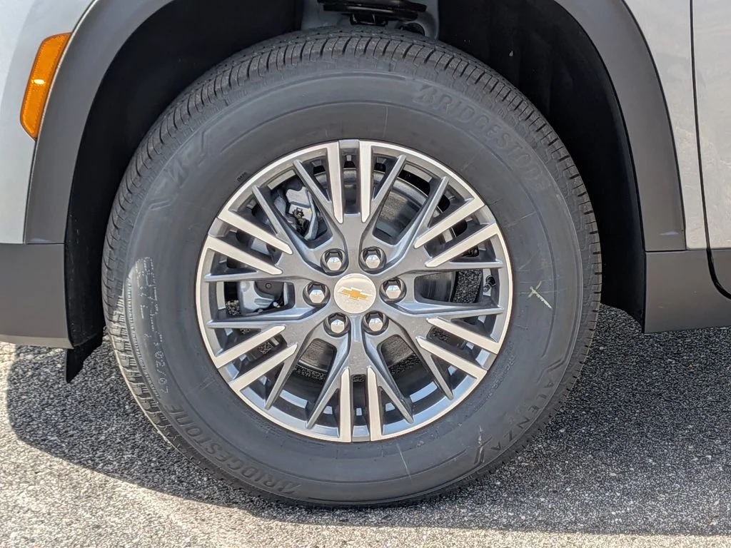 2026 Chevrolet Traverse LT - Photo 11