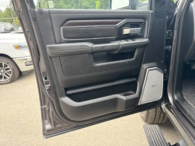 2026 RAM 2500 Laramie - Photo 15