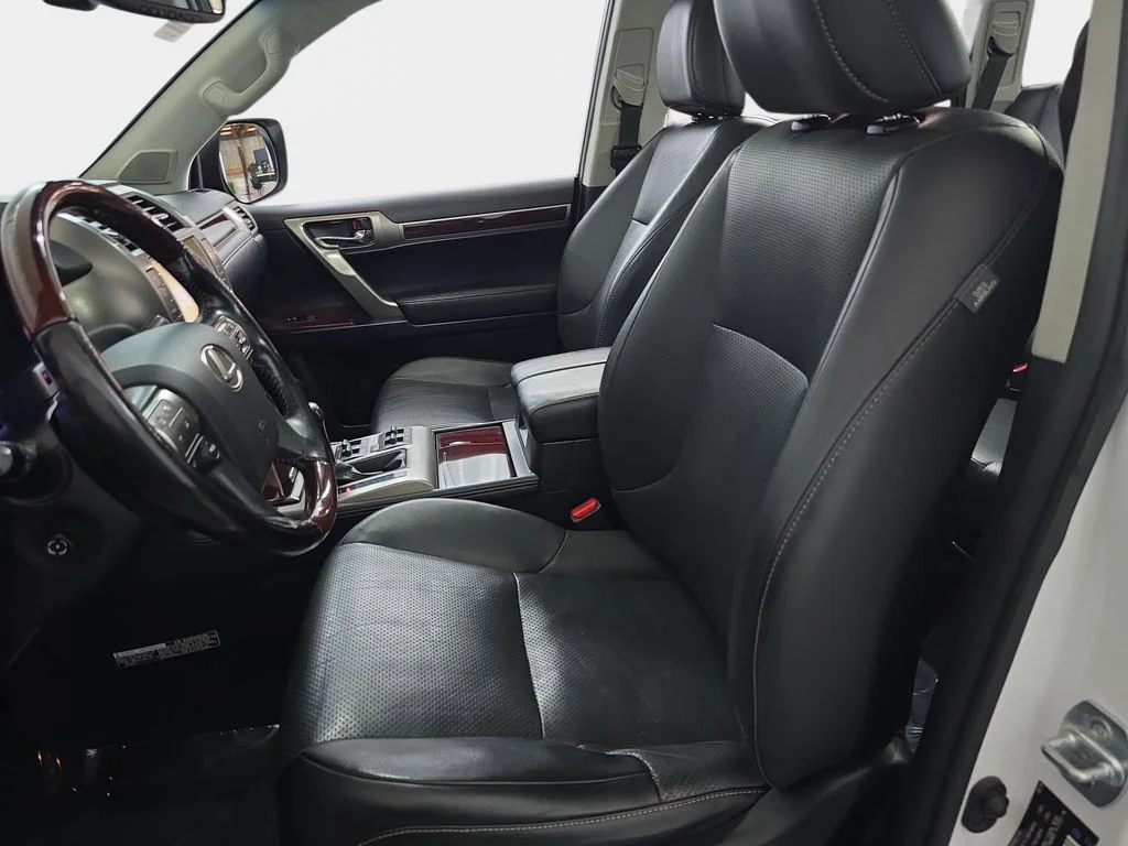 2019 Lexus GX LUXURY - Photo 17